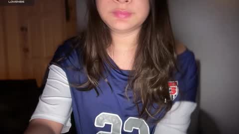 Snapshot of ladybird21 chatting on 10/23/25, 01:38 Aria online show from 10/23/25, 01:38