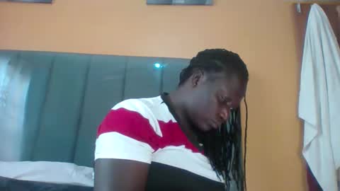 lindah32 online show from 10/20/25, 12:05