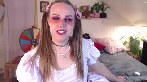 ladyboyhomemaker online show from 02/09/25, 08:44