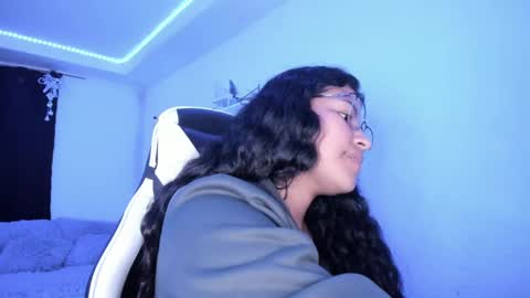  Lady  online show from 12/06/24, 07:32