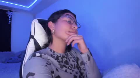  Lady  online show from 12/08/24, 04:46