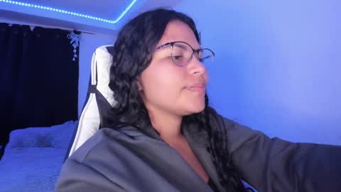  Lady  online show from 12/11/24, 08:04