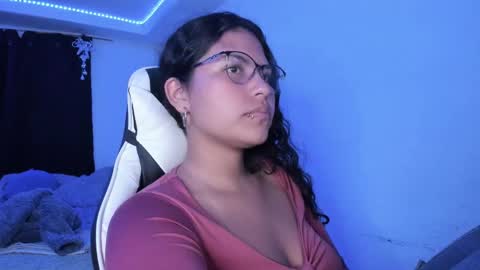  Lady  online show from 12/13/24, 02:54