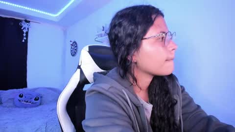  Lady  online show from 12/16/24, 05:17