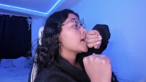  Lady  online show from 12/22/24, 01:34