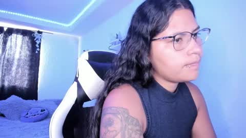  Lady  online show from 12/22/24, 08:58