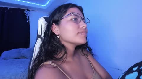  Lady  online show from 12/26/24, 06:52