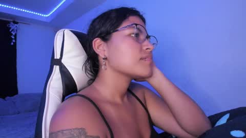  Lady  online show from 12/27/24, 08:02