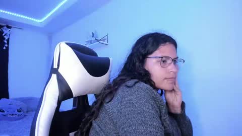  Lady  online show from 12/28/24, 07:55