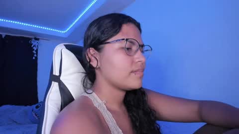  Lady  online show from 12/30/24, 03:03