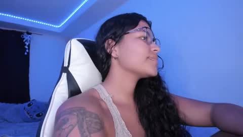  Lady  online show from 12/30/24, 06:20