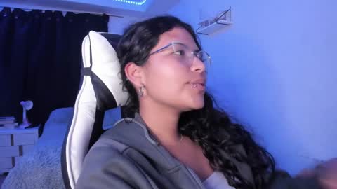  Lady  online show from 02/02/25, 09:30