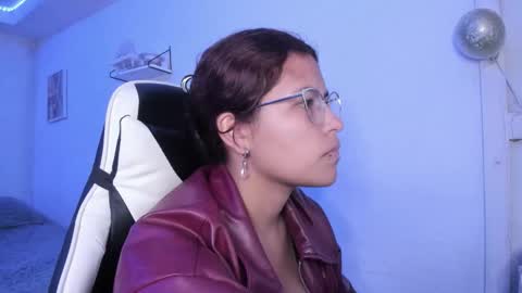  Lady  online show from 10/02/25, 02:18