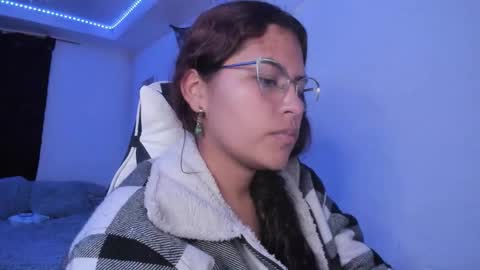  Lady  online show from 10/11/25, 07:29