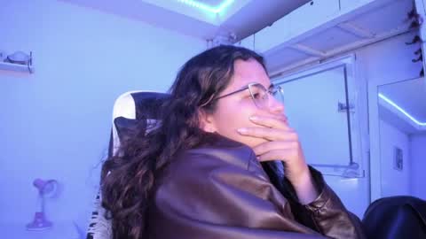  Lady  online show from 06/05/26, 06:52