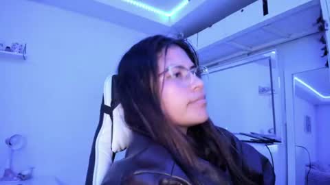 Lady  online show from 07/07/26, 07:23