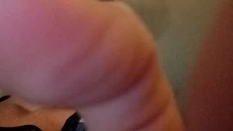 Snapshot of ladybug9097 chatting on 10/29/25, 08:32 RockStar Couple online show from 10/29/25, 08:32