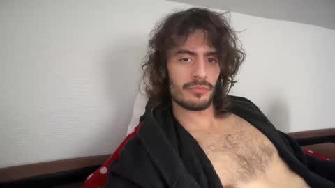 Snapshot of ladycan_tfeeling chatting on 10/11/25, 08:57 ladycan_tfeeling online show from 10/11/25, 08:57