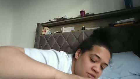 Snapshot of ladycinnabon chatting on 01/13/25, 01:49 Stephanie online show from 01/13/25, 01:49