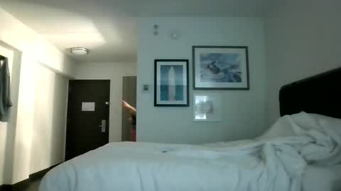 Snapshot of ladycinnabon chatting on 02/27/25, 01:05 Stephanie online show from 02/27/25, 01:05