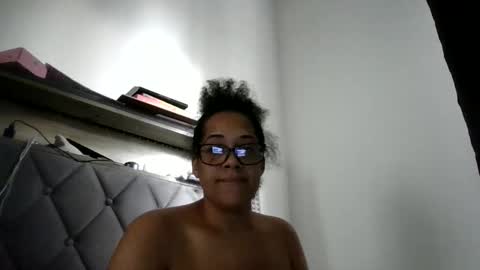 Snapshot of ladycinnabon chatting on 11/09/25, 03:10 Stephanie online show from 11/09/25, 03:10