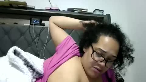 Snapshot of ladycinnabon chatting on 11/29/25, 06:16 Stephanie online show from 11/29/25, 06:16