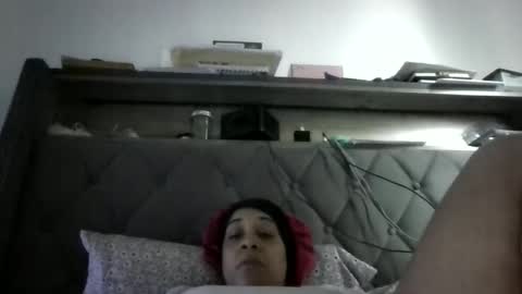 Snapshot of ladycinnabon chatting on 12/13/25, 08:14 Stephanie online show from 12/13/25, 08:14