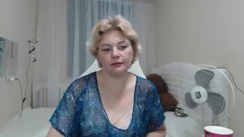 ladyelina online show from 09/09/25, 06:13