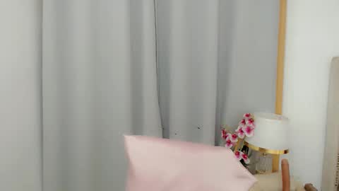 ladyfucker_ online show from 10/05/25, 12:20