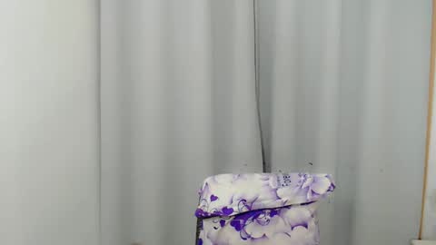 ladyfucker_ online show from 10/12/25, 08:08