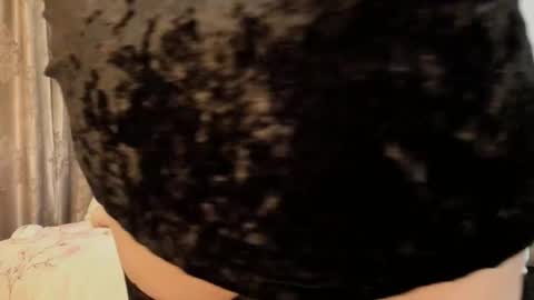 ladyjanyne online show from 11/29/25, 02:58