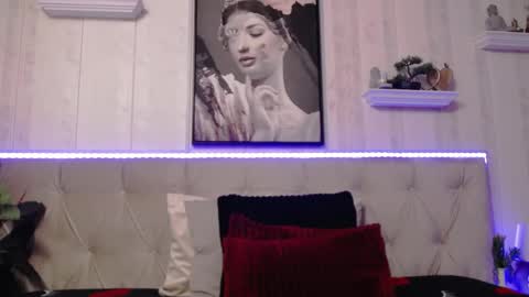  Lady Jeen    Back on Sunday 8th of December online show from 06/04/26, 01:50