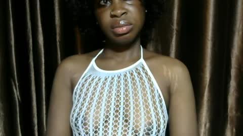 Snapshot of ladylilasexy chatting on 05/18/26, 11:05 sexylila online show from 05/18/26, 11:05