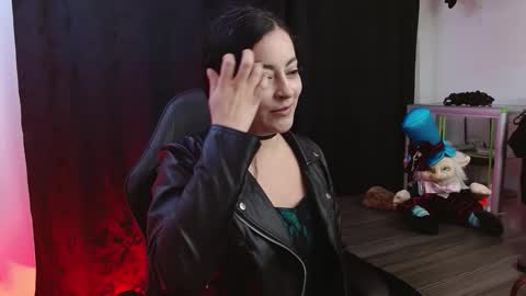 Snapshot of ladylunatikka chatting on 02/27/26, 12:21 ladylunatikka online show from 02/27/26, 12:21