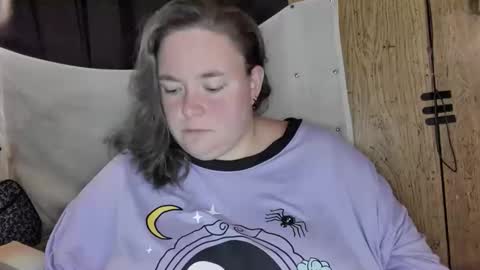 Snapshot of ladylynn13 chatting on 11/17/25, 10:15 LadyLynn13 online show from 11/17/25, 10:15