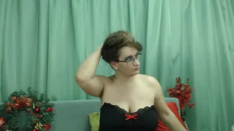 Nicole.... online show from 12/22/24, 01:11