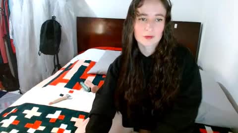 Lucia Fernanda online show from 01/31/25, 03:09