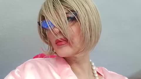 Snapshot of ladyoxana chatting on 01/16/26, 04:27 Oxana online show from 01/16/26, 04:27