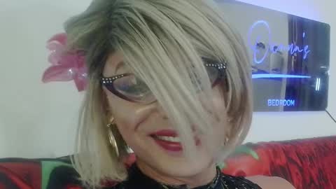 Snapshot of ladyoxana chatting on 04/26/26, 10:40 Oxana online show from 04/26/26, 10:40