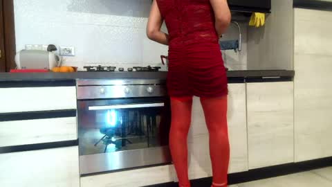 Snapshot of ladyoxana chatting on 05/15/26, 01:34 Oxana online show from 05/15/26, 01:34
