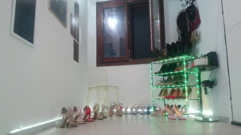 Snapshot of ladyoxana chatting on 06/02/26, 12:34 Oxana online show from 06/02/26, 12:34