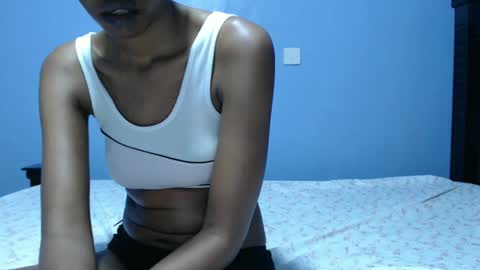 ladyqeeen online show from 02/06/25, 05:46