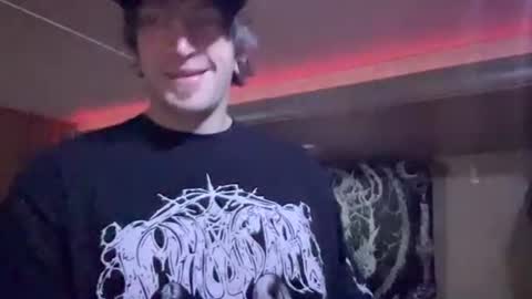 Snapshot of ladysoaker420 chatting on 02/19/25, 12:03 ladysoaker420 online show from 02/19/25, 12:03