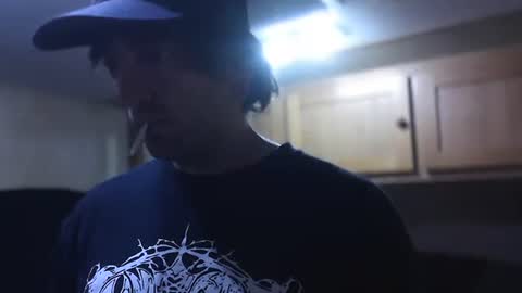 Snapshot of ladysoaker420 chatting on 03/09/25, 02:43 ladysoaker420 online show from 03/09/25, 02:43