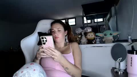 ladysusurros online show from 11/21/25, 09:57