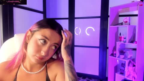 Lady  online show from 12/06/24, 11:25