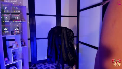 Lady  online show from 12/18/24, 07:26