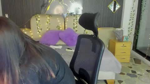 Lady  online show from 02/22/26, 04:46