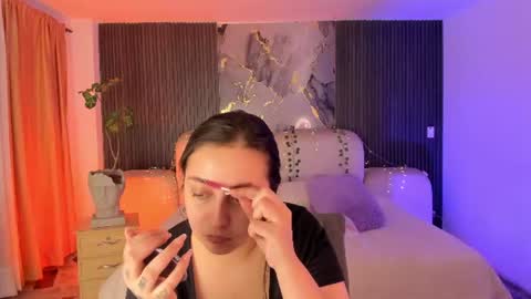 Lady  online show from 06/16/26, 04:04