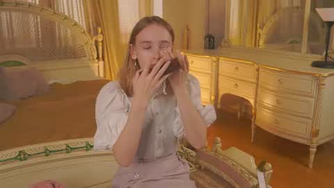 laelneizer online show from 06/10/26, 04:34